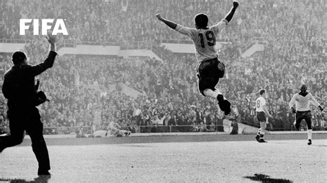 1962 WORLD CUP FINAL: Brazil 3-1 Czechoslovakia - YouTube