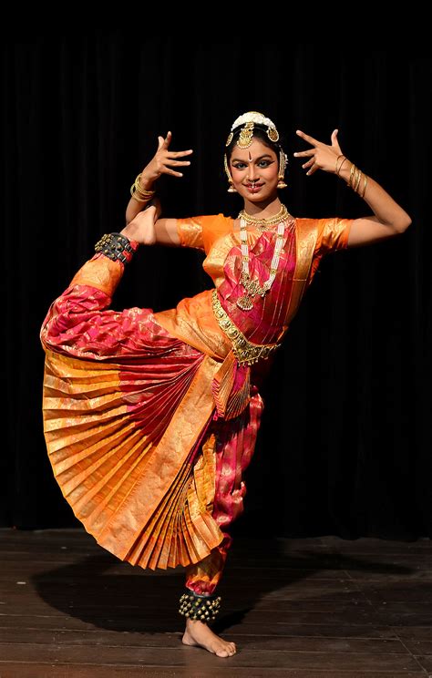 Famous Bharatanatyam Dancer