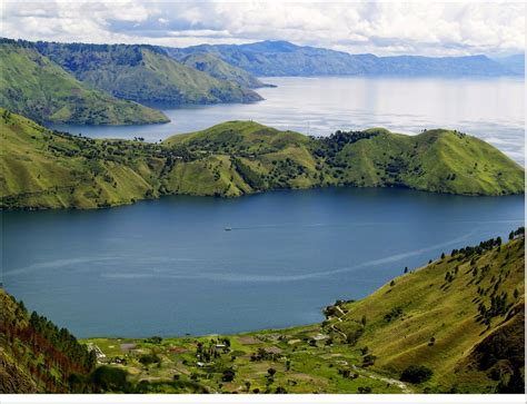 Cerita Dan Legenda Dongeng: Cerita Legenda Danau Toba