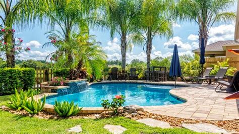 15 Swimming Pool Landscaping Ideas – Forbes Home