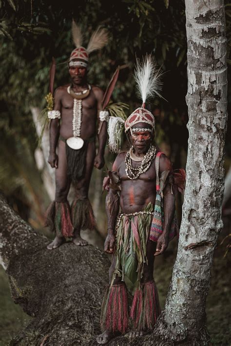 The tribespeople of Papua New Guinea | We love it Wild