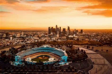 8 Best Stadiums & Arenas in Los Angeles - A Day In LA Tours