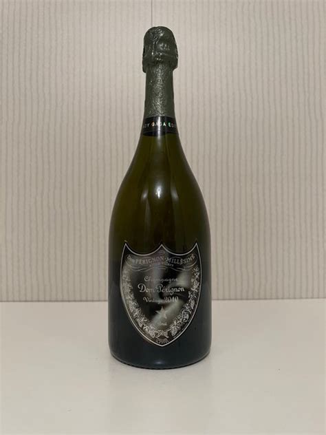 2010 Dom Pérignon Lady Gaga - Champagne Brut - 1 Bottle - Catawiki