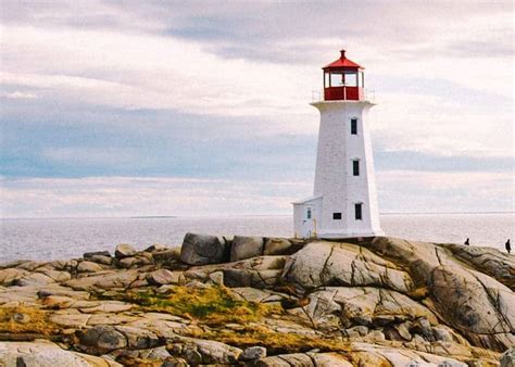 41 Nova Scotia Lighthouses to Visit This Summer | Storyteller Travel