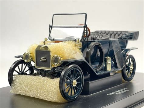 Revell - 1:18 - Ford Model T Touring from 1913 - Catawiki