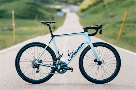 Orbea launch revamped Gain e-road bike for 2021, with fully internal ...