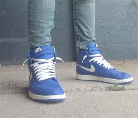 I don't know why these Hyper Royal AJ1s are so slept on, I prefer them ...