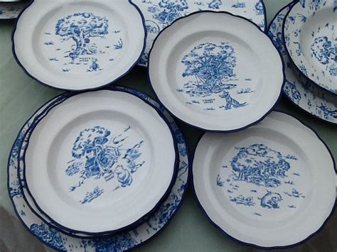 Winnie The Pooh 16 Piece Blue Toile Dinnerware Set | Etsy