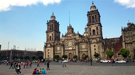 Metropolitan Cathedral and Constitution Plaza : Zocalo Mexico City ...