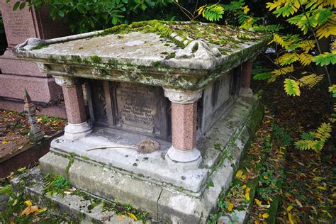 Autumn 2013 - City of London Cemetery, East London | Flickr