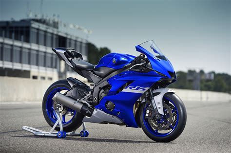 Title-winning Yamaha R6 and Yamaha R3 brought into line... | Visordown