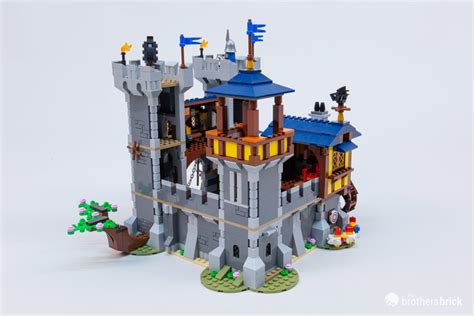 LEGO Creator 31120 Medieval Castle - TBB Review-RNK36-21 - The Brothers ...