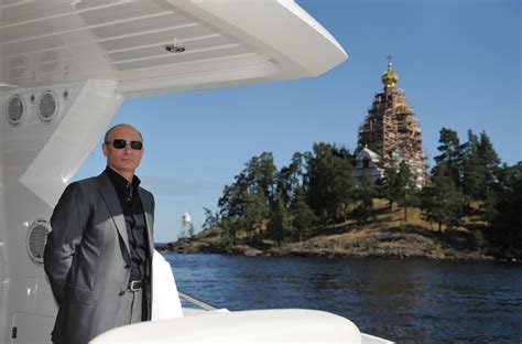 Putin's Yachts: What is the Russian president's sailing. On which the ...