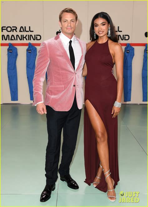 Joel Kinnaman & Girlfriend Kelly Gale Make Red Carpet Debut at 'For All ...