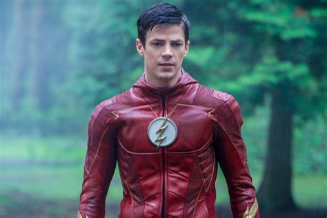 Grant Gustin Slams Body Shamers Who Mocked Him After The Flash Costume ...