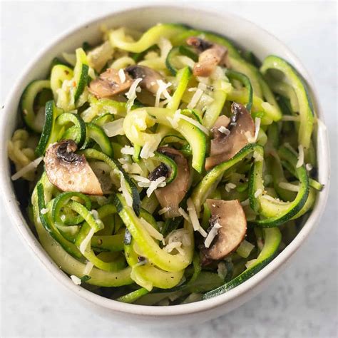 Zucchini Noodles Recipe (Gluten-Free, Easy) - Apples for CJ