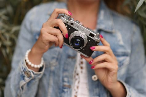 Vintage Analog Camera · Free Stock Photo