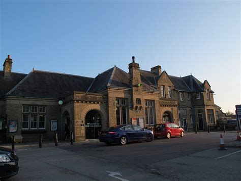 Skipton station: main building © Stephen Craven cc-by-sa/2.0 ...