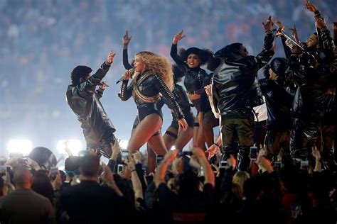 Beyonce: Beyonce's 2016 Super Bowl performance was more significant ...