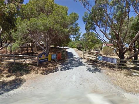 Cape Jervis Accommodation & Caravan Park in Australia - Room Deals ...