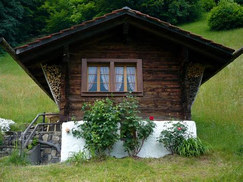 20+ Little Swiss Mountain Chalets