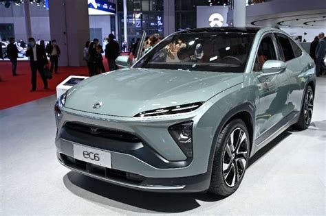 China tech stampede into electric cars sparks auto sector buzz