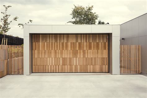 22+ Modern Wood Garage Doors - GilmoreImad