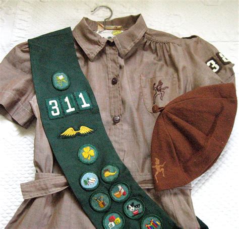 Vintage GIRL SCOUT BROWNIE Uniform 1950s