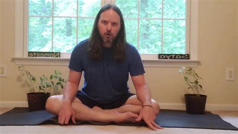 How to do the Wim Hof / Tummo breath of fire pranayama breathing ...