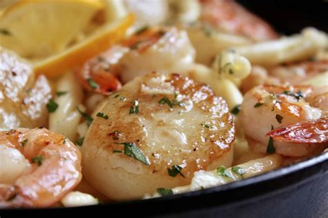 Seafood Pasta with Shrimp and Scallops (and Garlic!) - Christina's Cucina