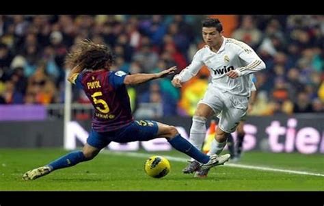 The Craziest and Best Football Skills Ever - SportsGoogly