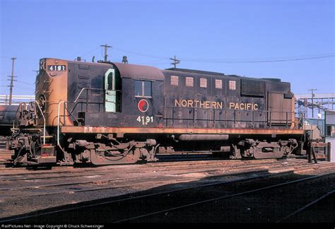 BN 4191 Burlington Northern Railroad Alco RS-11 at Portland, Oregon by ...