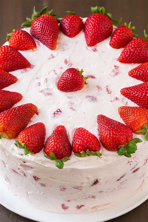 Fresh Strawberry Cake - Cooking Classy