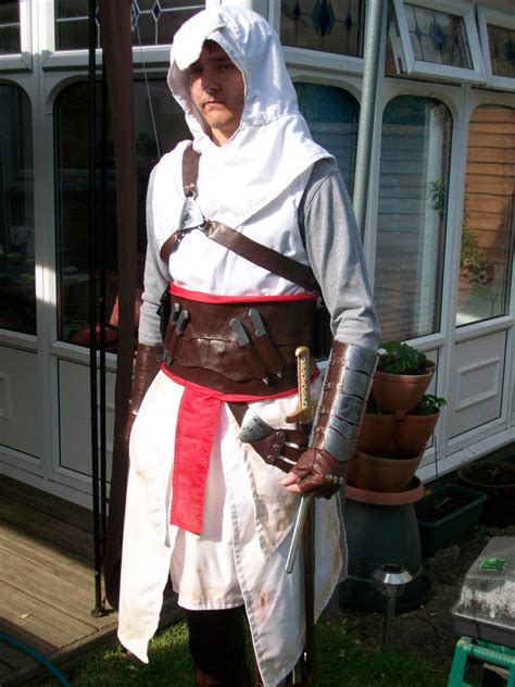 Altair Cosplay by Elddyn on DeviantArt