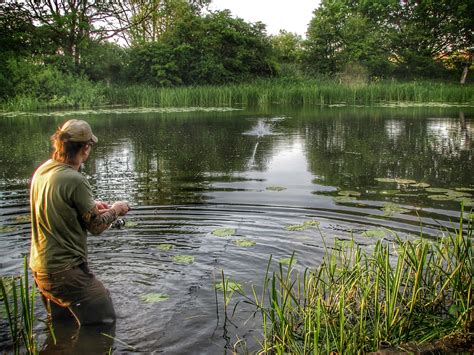 A Beginner's Guide to "Traditional" Freshwater UK Lure Fishing | Angling