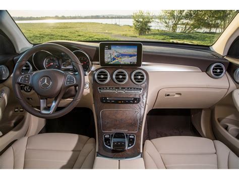 2019 Mercedes-Benz GLC-Class: 166 Interior Photos | U.S. News & World ...