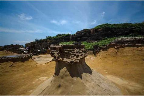 Yehliu Geopark: 4-hour Northern Coast & Yehliu Geopark Tour from Taipei