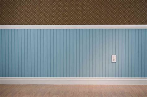 Beadboard Wainscotting : Wainscoting And Tiling A Half Bath Hgtv - It ...