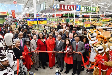 H-E-B opens new store in historic Houston community - H-E-B Newsroom