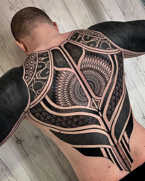 Tribal Back Tattoos, Cool Back Tattoos, Geometric Sleeve Tattoo, Back ...