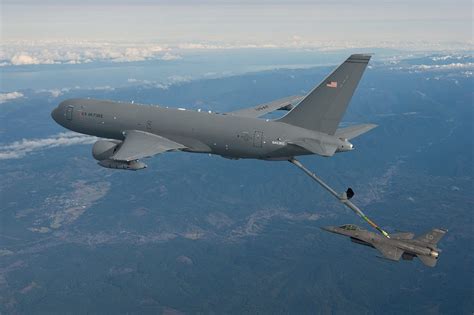 KC-46A Completes First Aerial Refueling | Defense Media Network