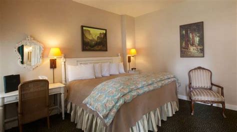 Wawona Hotel Yosemite | Book Your Wawona Hotel Reservations