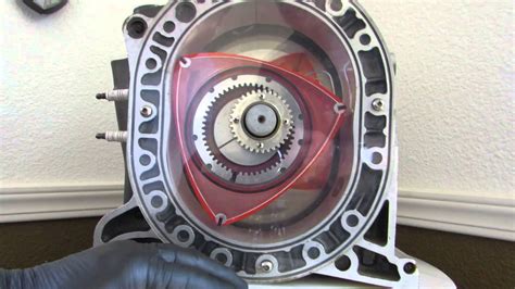 Wankel Engine - MechanicsTips