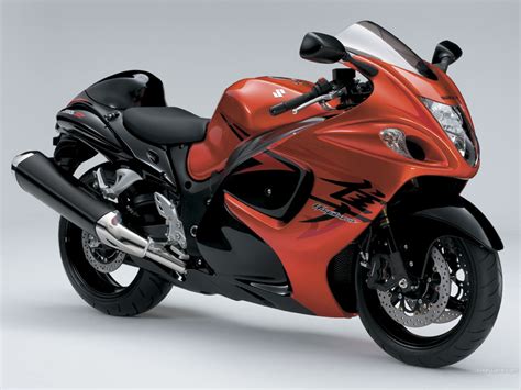 CARS AND MOTORCYCLES: 2012 Suzuki Hayabusa