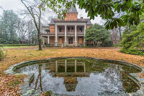 A Demo Permit Has Been Issued for This Abandoned South Carolina Mansion ...