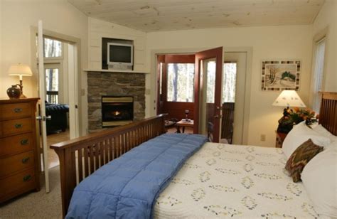 Buckhorn Inn (Gatlinburg, TN) - Resort Reviews - ResortsandLodges.com