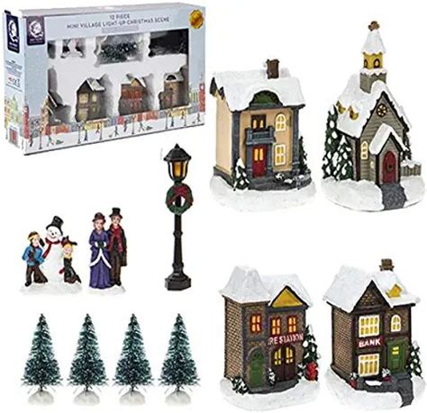 Christmas Train Set: Home & Kitchen | Christmas scene, Christmas train ...