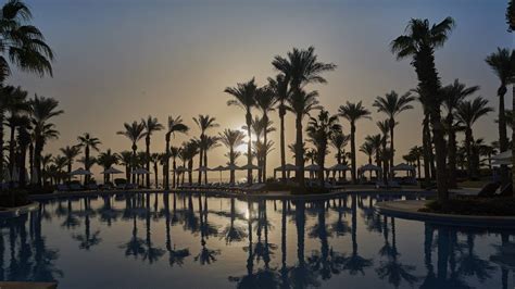 Resort Pools Sharm El Sheikh | Family, Couples & Lap | Four Seasons