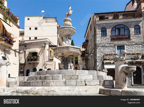 Fountain On Piazza Del Image & Photo (Free Trial) | Bigstock