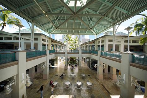 Hawaii's Largest Private College Is Fighting For Its Future - Honolulu ...